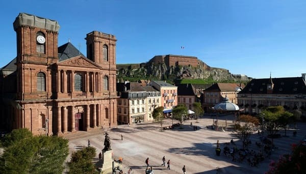 place-arme-vieille-ville-visite-belfort